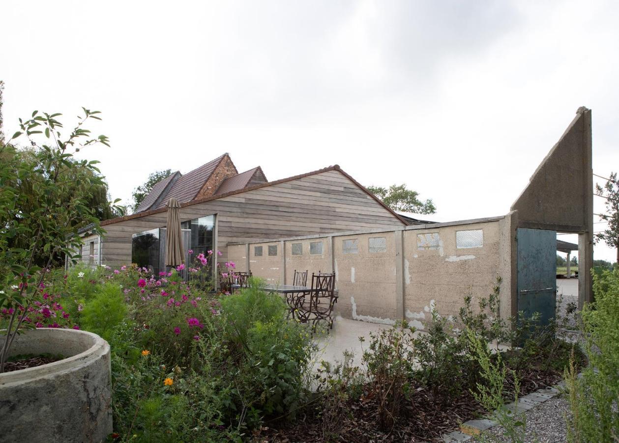 Landelijk Vakantiehuis In Diksmuide Met Een Tuin En Vijver Kültér fotó