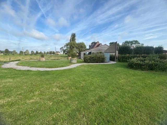 Landelijk Vakantiehuis In Diksmuide Met Een Tuin En Vijver Kültér fotó